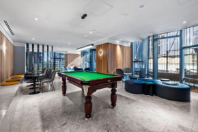 Sleek Stylish CBD, Heated pool, Gym, Sauna, Steam
